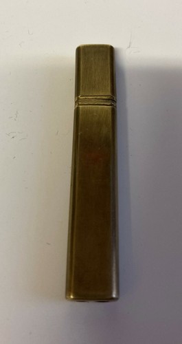Joli petit briquet gaz en - gaz,