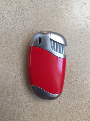 Petit briquet essence - petit,