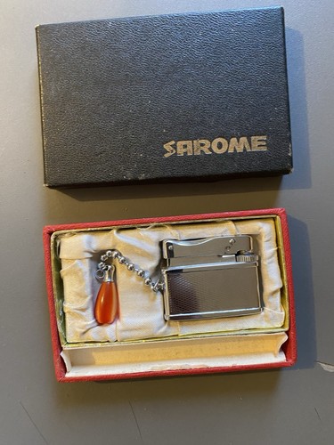Ancien petit briquet baby gaz